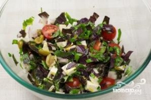 Салат с оливками - фото шаг 8