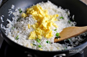 Жареный рис с соевым соусом - фото шаг 7