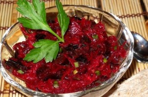 Салат из красной свеклы - фото шаг 4