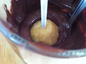 Шоколадные кейк-попсы - фото шаг 9