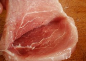 Мясо с киви в духовке - фото шаг 2