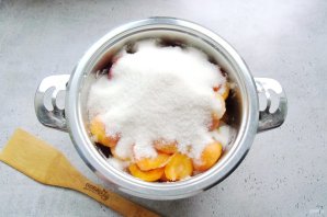 Варенье из абрикосов дольками "Янтарное" - фото шаг 3