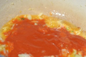 Рыбный суп с томатной пастой - фото шаг 3