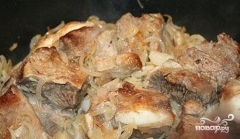 Свиные ребрышки на сковороде - фото шаг 5