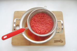 Сок из помидоров через мясорубку - фото шаг 7