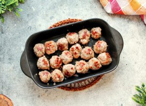 Мясные фрикадельки - фото шаг 10