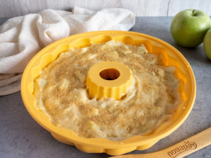 Пирог "Неженка" с яблоками - фото шаг 7