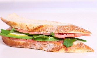 Сэндвич со слабосоленой семгой и авокадо - фото шаг 7