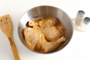 Курица в духовке с корочкой - фото шаг 4