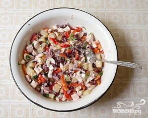 Салат с курицей и фасолью - фото шаг 6