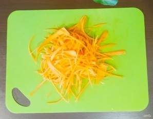 Салат из яблок, моркови и сельдерея - фото шаг 4