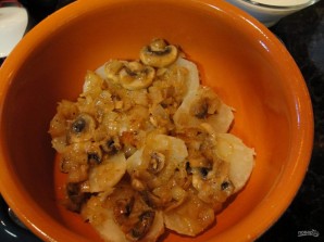 Картошка с грибами со сметаной - фото шаг 4