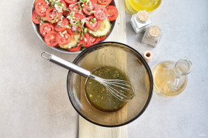 Салат из кабачков и помидоров - фото шаг 9
