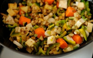 Баранина с овощами в духовке - фото шаг 2
