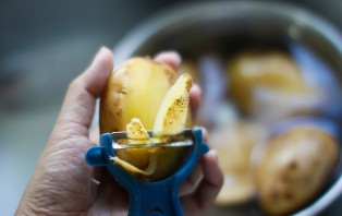 Картофельное пюре без молока - фото шаг 1