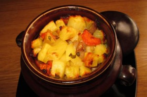 Кижуч, запеченный с картофелем - фото шаг 5