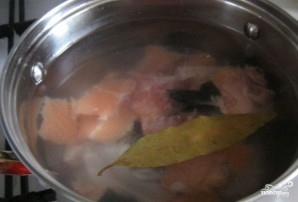 Рыбный суп из лосося - фото шаг 1
