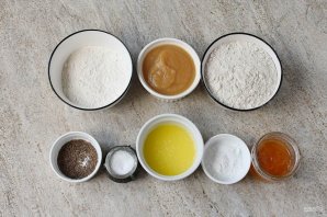 Постные ржаные лепешки - фото шаг 1