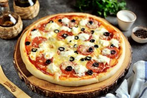 Пикантная пицца с Чоризо и тремя сырами - фото шаг 8