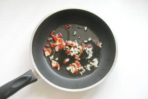Острая закуска из баклажанов - фото шаг 6