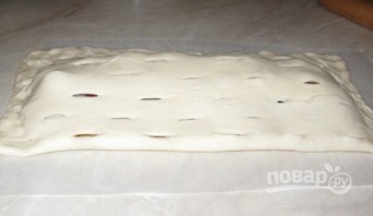 Слоеное бездрожжевое тесто с вишней - фото шаг 5