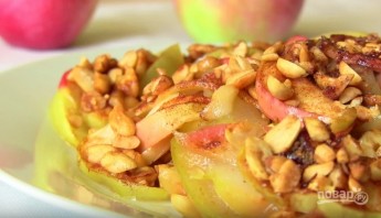 Яблоки с корицей, медом и арахисом - фото шаг 6