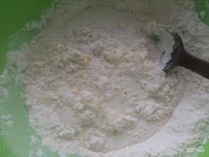 Тесто на пельмени (классический рецепт) - фото шаг 2