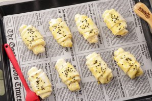 Круассаны с ветчиной - фото шаг 9