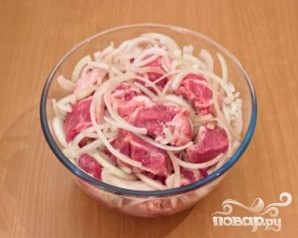 Шашлык из свинины, маринованый в помидорах - фото шаг 4