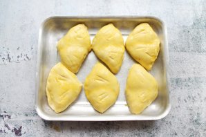 Дрожжевые пирожки с куриными желудками и кабачками - фото шаг 13