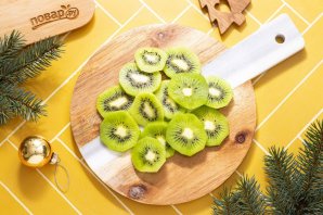 Закуски "Елочки" - фото шаг 6