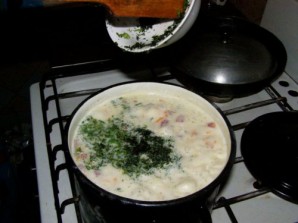 Суп с сыром и колбасой  - фото шаг 7