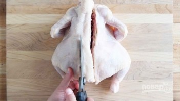 Запеченная в духовке курица - фото шаг 2