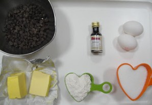 Брауни с черным шоколадом - фото шаг 1