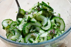 Огуречный салат с мятой - фото шаг 4