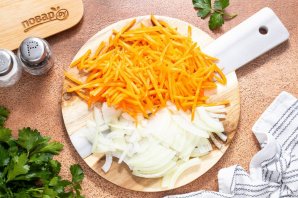 Тушеная капуста - фото шаг 3