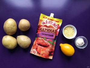 Картошка-гармошка с чесночным маринадом "Махеев" и сыром - фото шаг 1