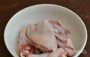 Курица, тушенная в мультиварке - фото шаг 1
