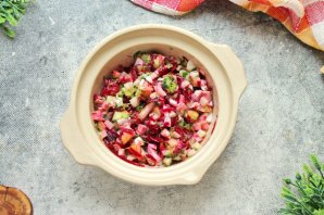 Окрошка со свеклой - фото шаг 10