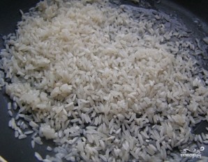 Кальмары, фаршированные рисом и овощами - фото шаг 5