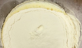 Тесто для осетинских пирогов - фото шаг 3
