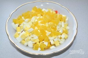 Крабовый салат "Королевский" с апельсином - фото шаг 7