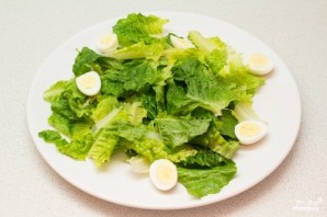 Салат из креветок с перепелиными яйцами - фото шаг 3