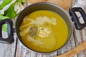 Суп из кабачков в хлебном горшочке - фото шаг 4