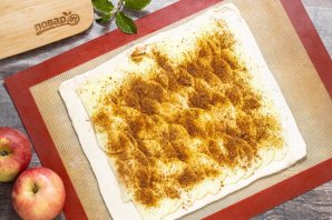 Слоеный пирог с яблоками - фото шаг 5