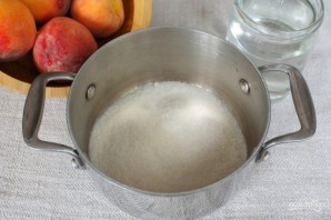 Персики в сиропе на зиму - фото шаг 5