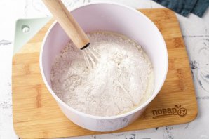 Блины с дырочками на кефире - фото шаг 6