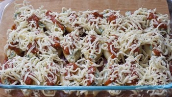 Фаршированные макароны "Ракушки" с сыром и шпинатом - фото шаг 4