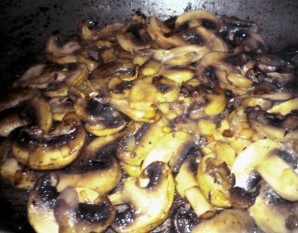 Картошка в горшочках с грибами - фото шаг 4