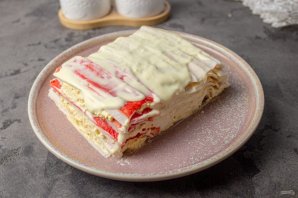 Закусочный торт из крабовых палочек "Снегурочка" - фото шаг 8